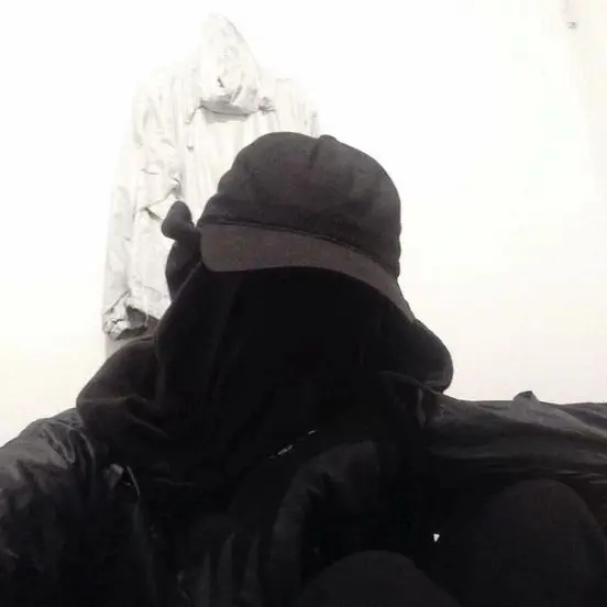 dontstealmyuniform의 ㅤ