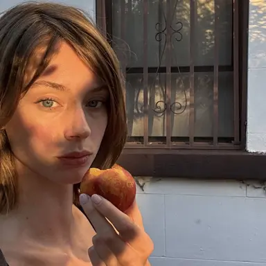Profile image of Lauren De Graaf
