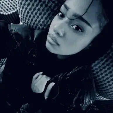 HighOre7009의 Elodie Moreau