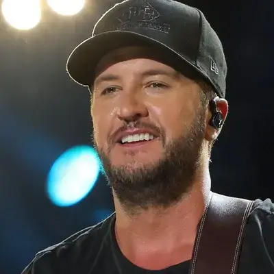LavishCat8433의 Luke Bryan