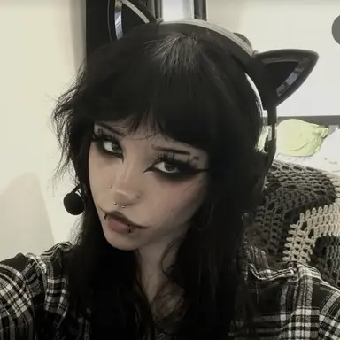 Profile image of Lucy