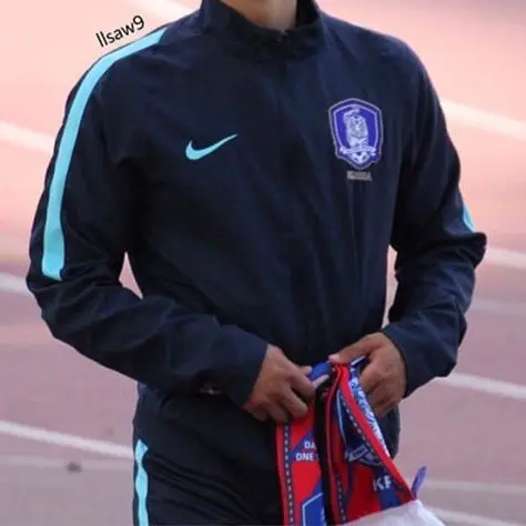 StickyJuice2398의 이승우