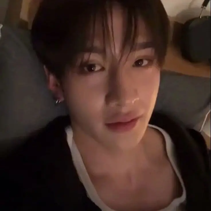 levv4nter의 Bang Chan - Needy