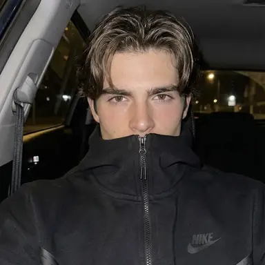 Profile image of Adrian Moreau