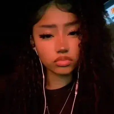 ThinClamp6742의 Your lesbian BFF