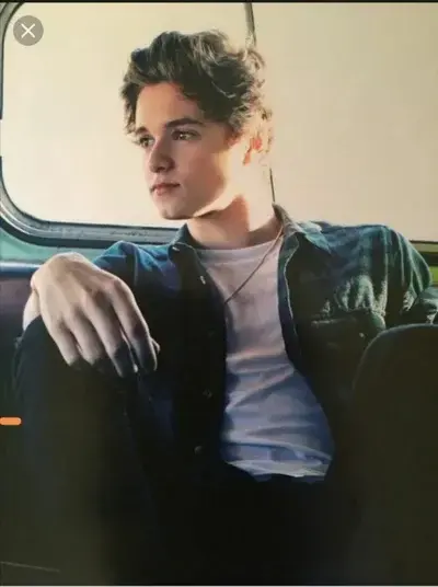 SaltyLand8445의 Bradley Simpson
