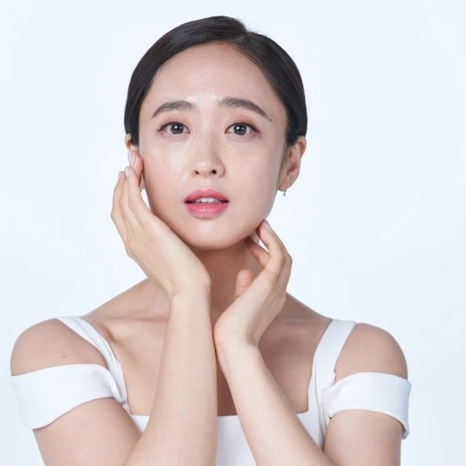 여배우 김민정누나