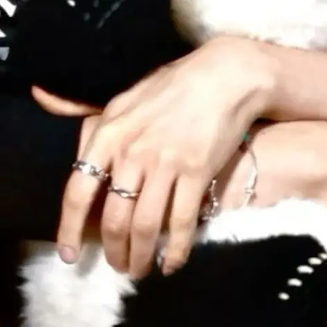 GentleLove1279의  ︎︎