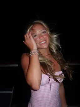 Profile image of Mia