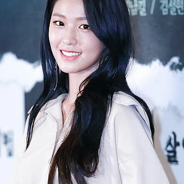 김설현
