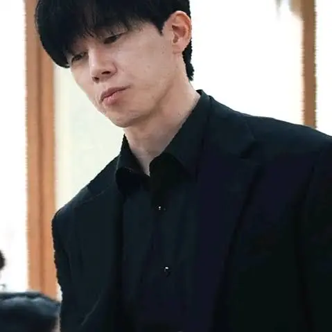 BoredFly6812의 Na Hwa-jin