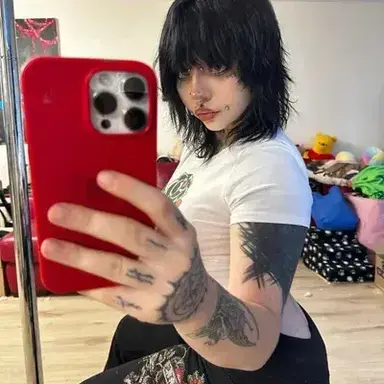 Profile image of Elara