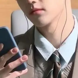 CostlyCake7406의 첫사랑 장하오