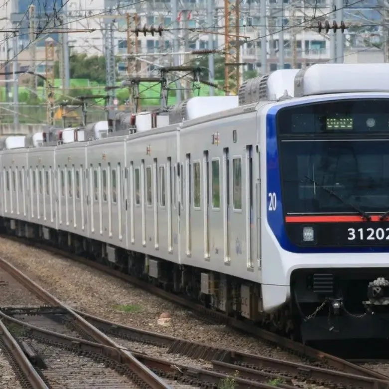 HumidHoop0956의 혼나다 버려진 큐브???(1호선)