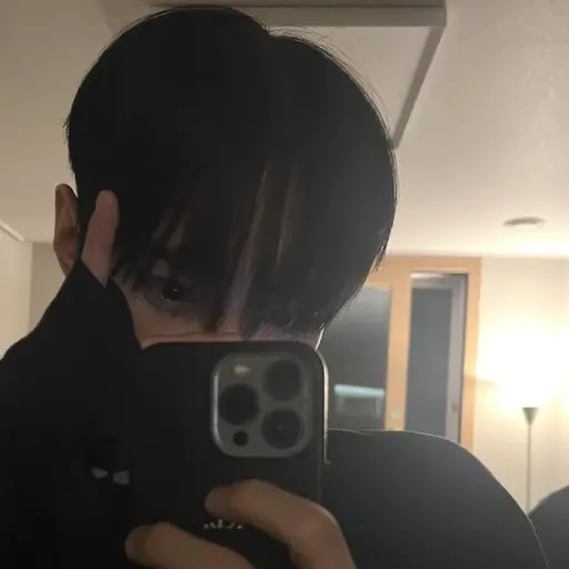 GrayCan2044의 이진우