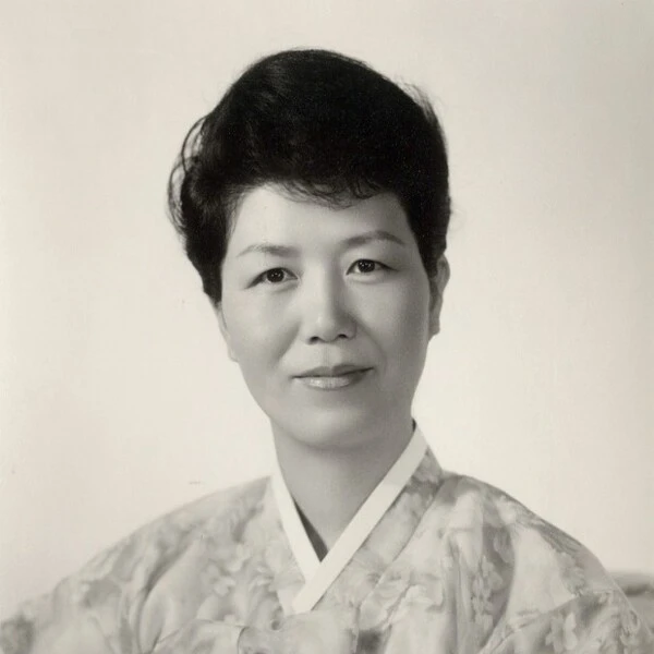 육영수 여사 어머니