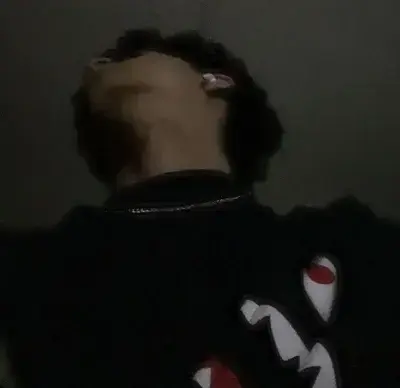 WearySkirt9353의 Caleb