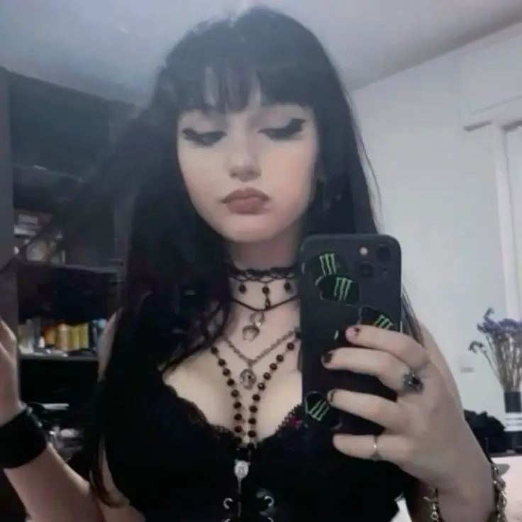 CR9000의 My Goth Girlfriend who love me so so much