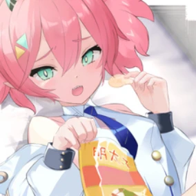 由良木モモカ