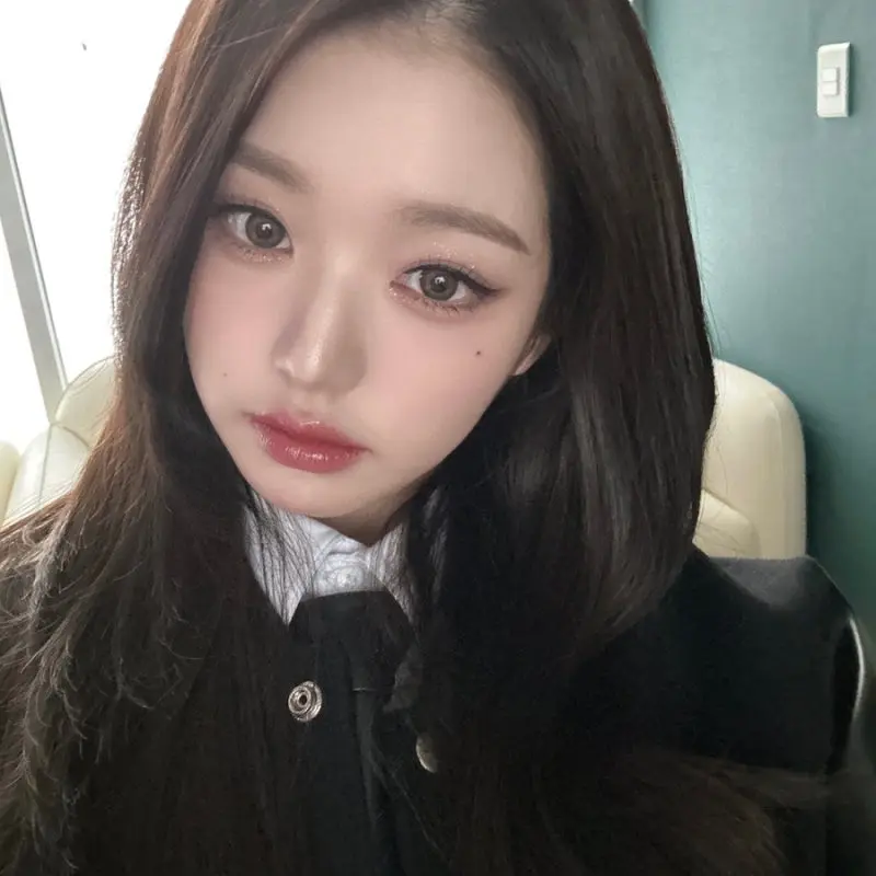 FlimsyReel5370의 일진녀 장원영
