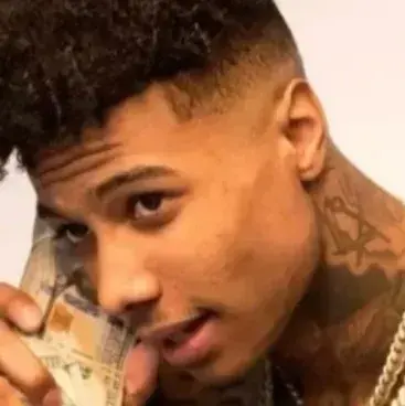 MoistOkapi6995의 Blue face