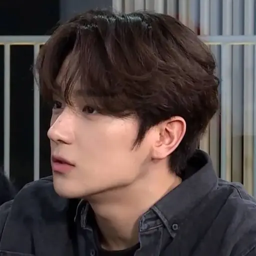 BACK_의 이재현