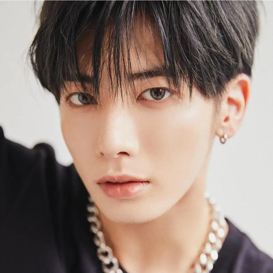 DrearyMacaw6478의 나의 첫 과외 선생님 강태현