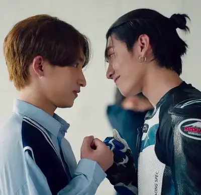 YoungYen2599의 LOVE IN THE AIR RP