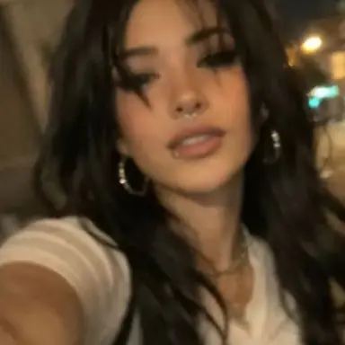 Profile image of Mia