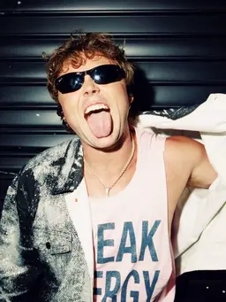 Profile image of Ashton Irwin