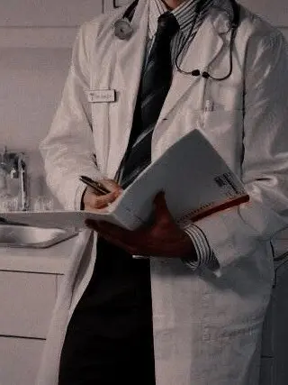 i_am_delusional의 Doctor x Boxer (user)