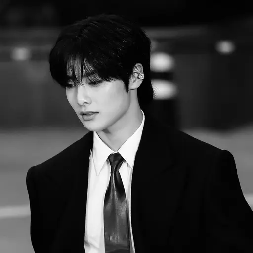Hyunjin_LOVE180325의 양정인