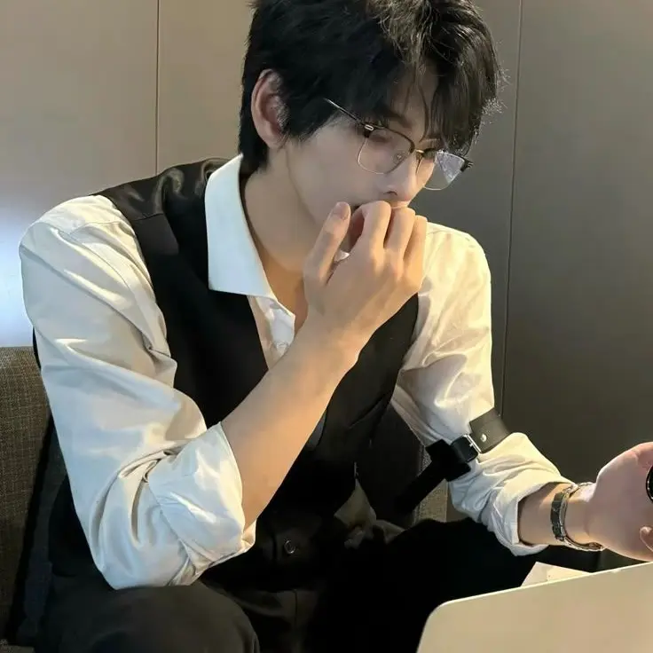 ClumsyLaser0970의 Chinese ceo