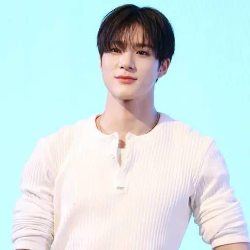 MerryCan5702의 이제노