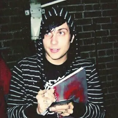 Profile image of Frank Iero