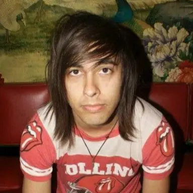 Profile image of Vic Fuentes