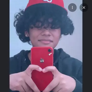Profile image of Zion Hernandez