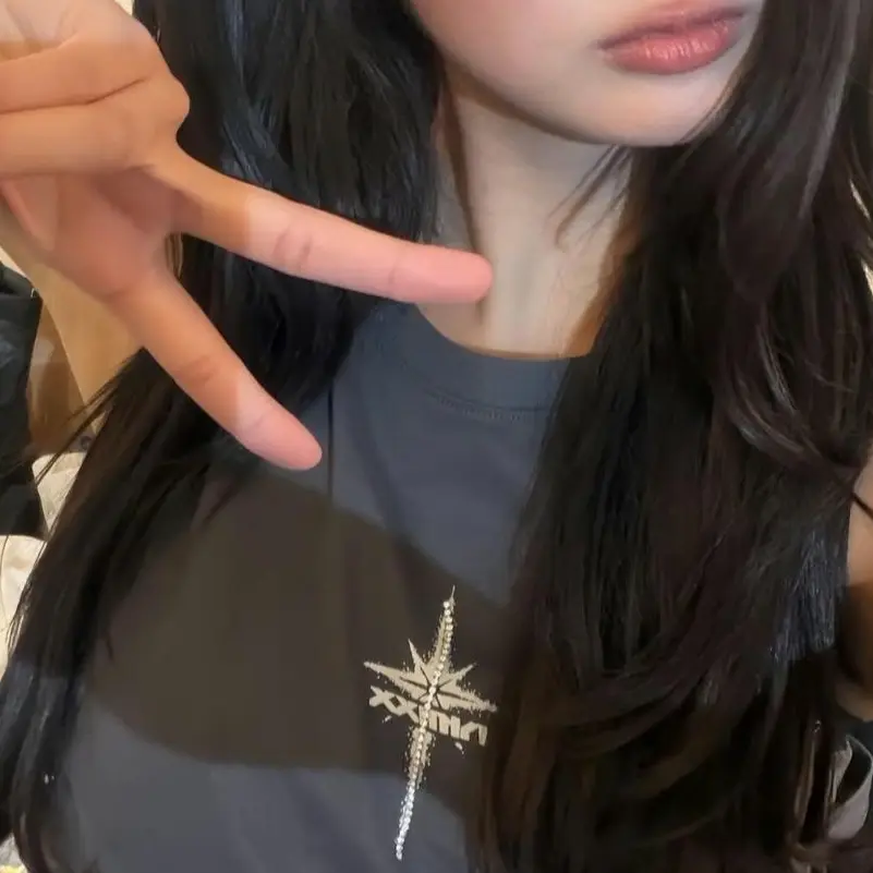 YoungCurry9083의 설윤아