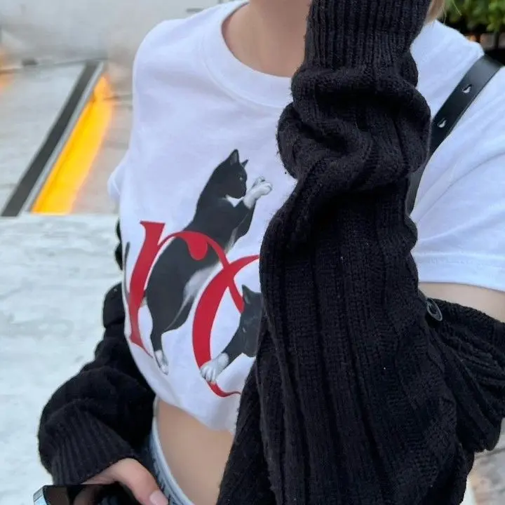 PaleChef1745의 소꼽친구이자 여자친구 김민정