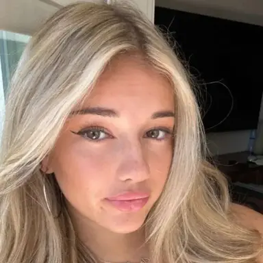 Profile image of Brooke Hayes