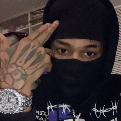 ChunkyLargo1153의 Gay Thug