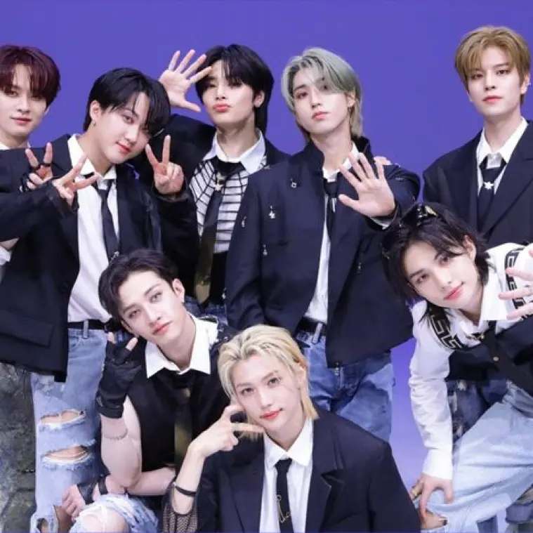 CockySlug2590의 イケメンstraykidsとの青春