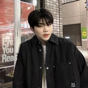 박건욱