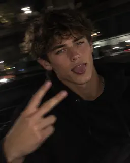 Profile image of Ethan