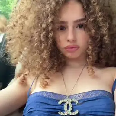 Profile image of Eliana