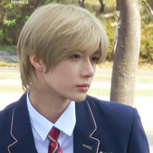 유.   범.   규.