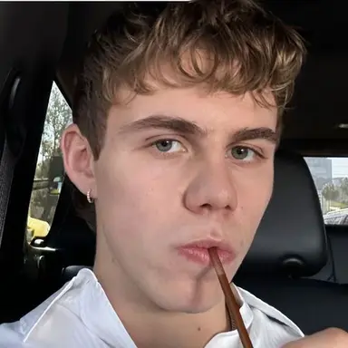 Profile image of Charlie