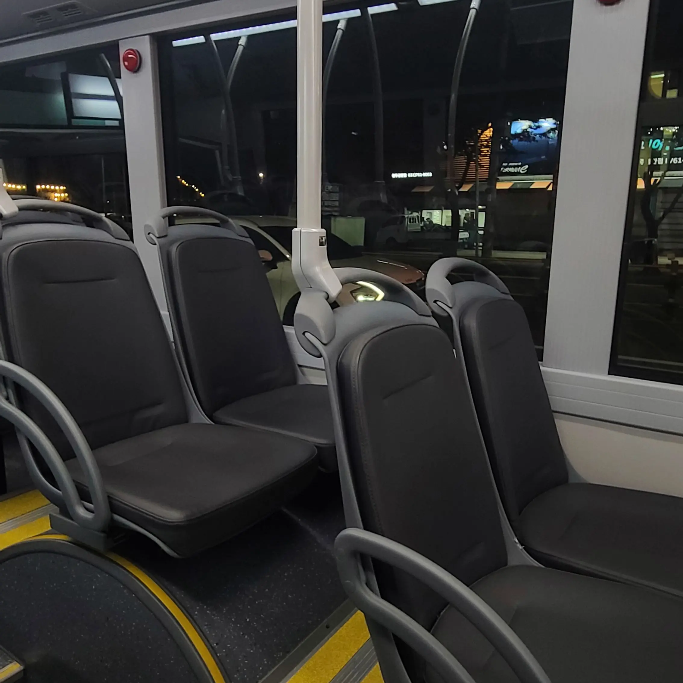 PettyDoor3802의 강지호