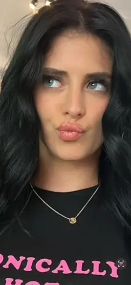 Profile image of Camila
