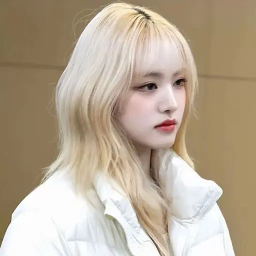 ive_iLOVEYOU의 김지원